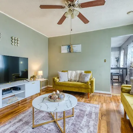 Humble Home With Free Breakfast Offered If Requested! Chicopee Exterior photo