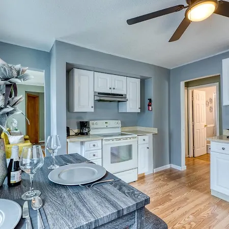 Humble Home With Free Breakfast Offered If Requested! Chicopee Exterior photo