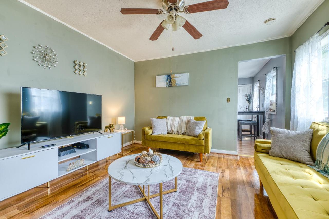 Humble With Free Breakfast Offered If Requested! Apartment Chicopee