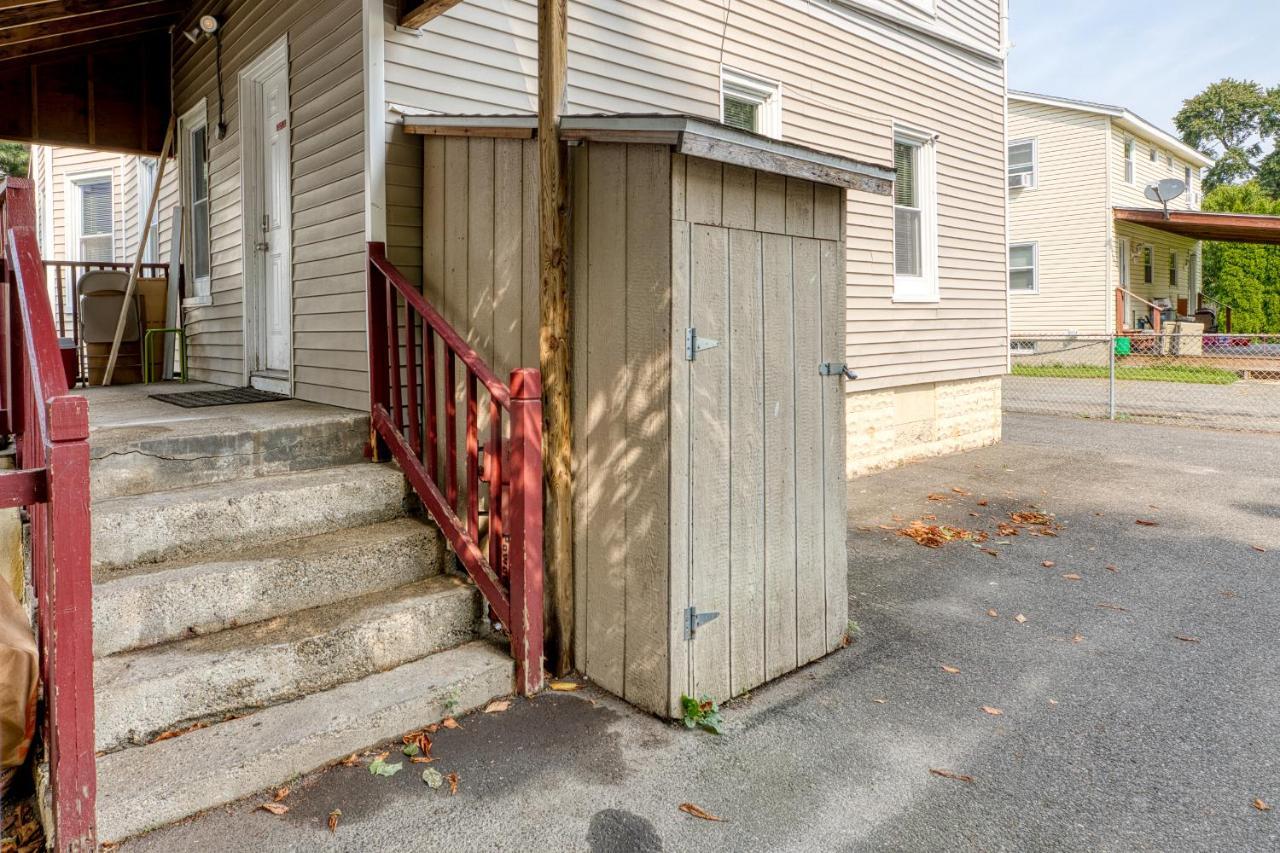 Humble With Free Breakfast Offered If Requested! Apartment *